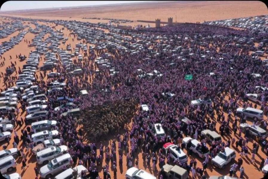 مسيرة جماهيرية ضخمة تلتف حول لطامات — لقطة جوية